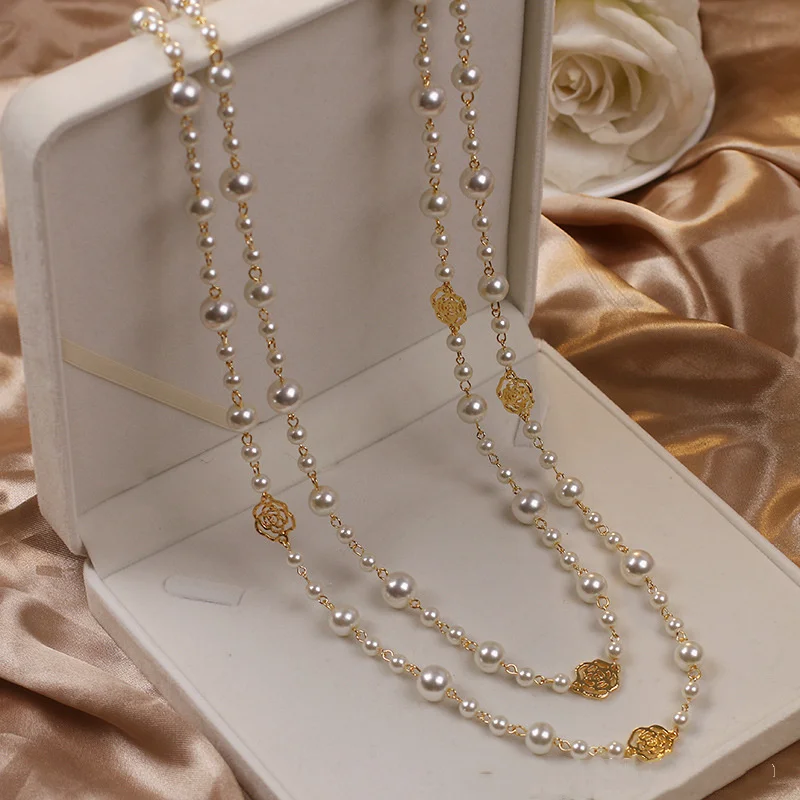 DOROTEA | Collar Elegante de Perlas Doradas